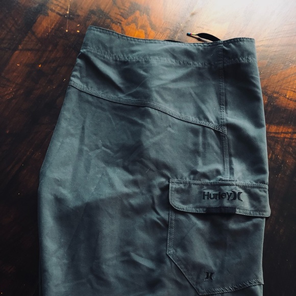 Hurley NWT Mens Board/Swim Shorts Size 38 - Picture 2 of 2